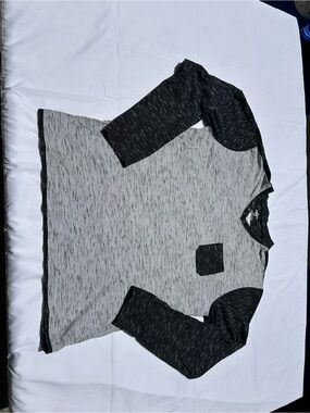Mountain Ridge Men’s Large Grey Black Long Sleeve Henley Shirt